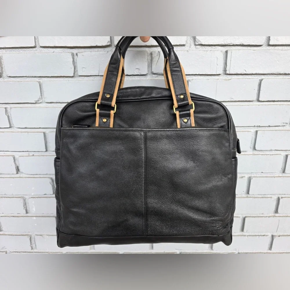 Levenger Black Leather Briefcase / Laptop Bag – 17” Wide